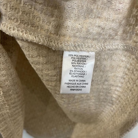 Bobeau Beige Lightweight Turtleneck Sweater - Picture 5 of 5